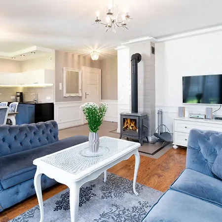 Wonder - Górskie Z Kominkami Na Kameralnym Osiedlu - Plac Zabaw Na Terenie Kompleksu Karpacz