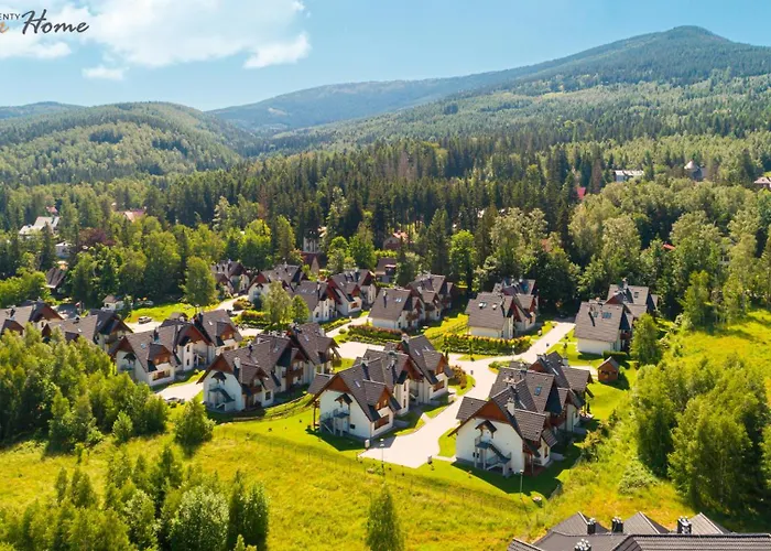 Wonder - Gorskie Z Kominkami Na Kameralnym Osiedlu - Plac Zabaw Na Terenie Kompleksu Karpacz